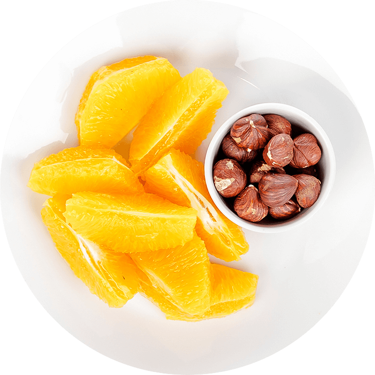 Snack - oranges + hazelnuts