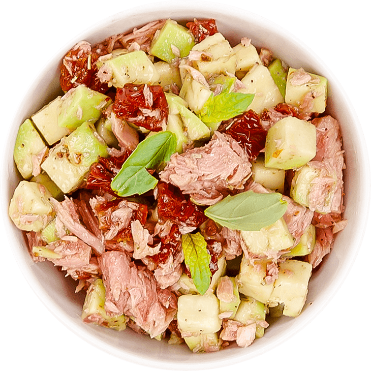 Salată cu ton cu avocado și roșii deshidratate