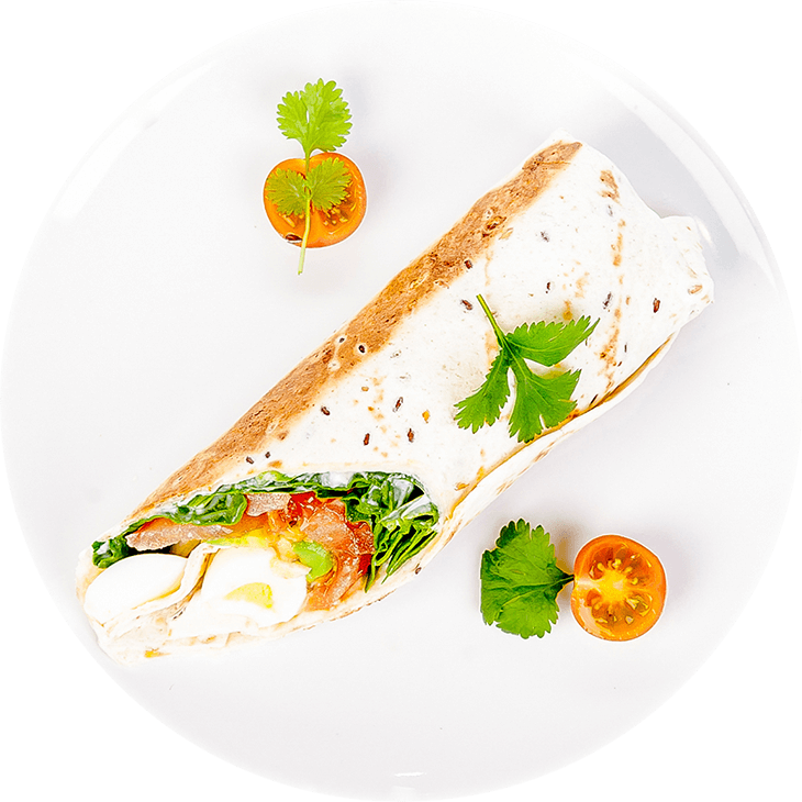 Tortilla cu ou, spanac, avocado și roșii